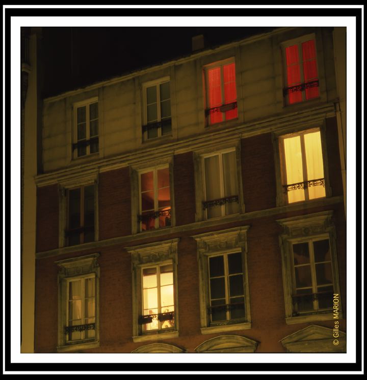 Rue de Charonne la nuit